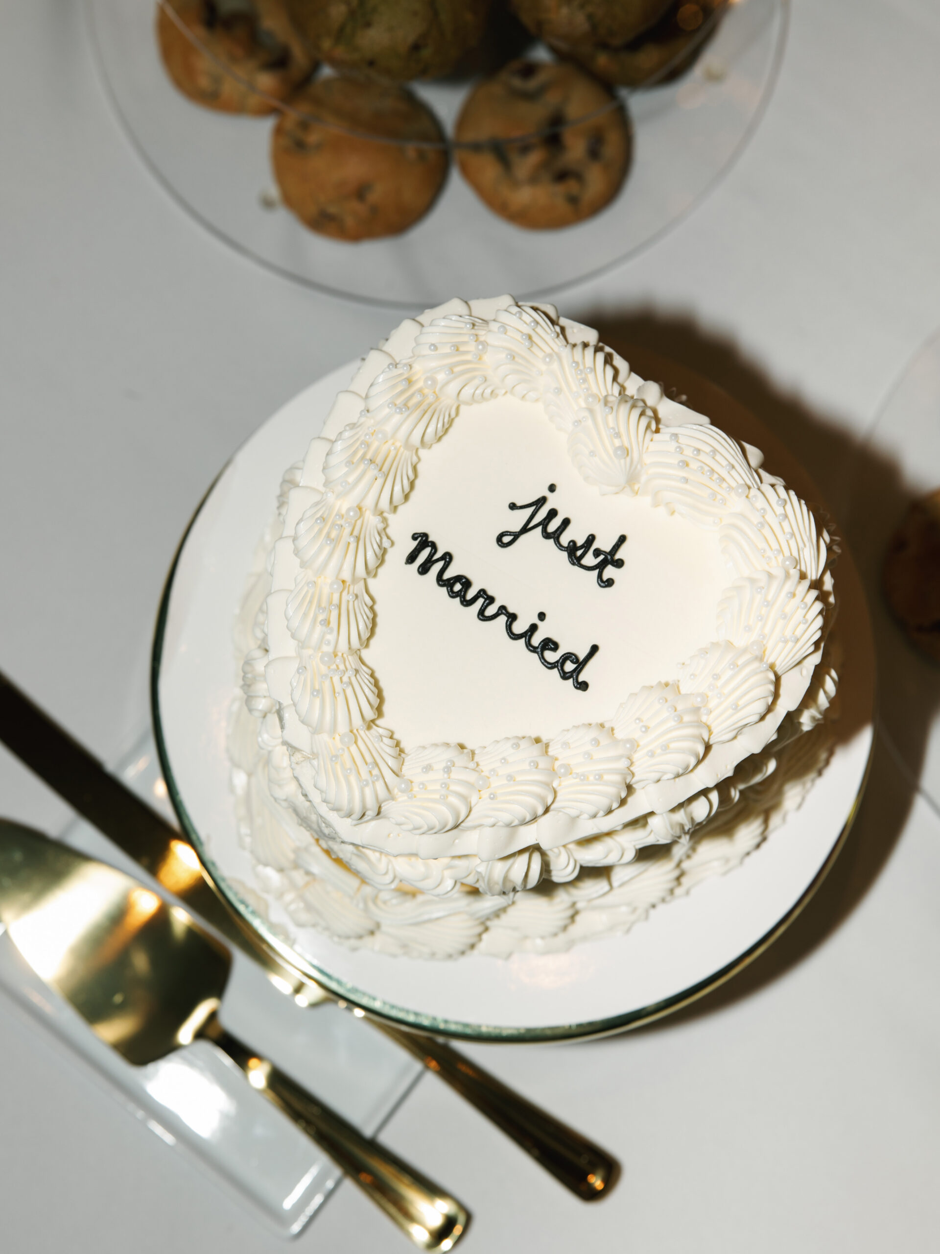 Wedding cake table detail