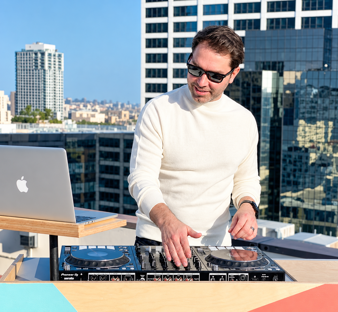 Second Song DJ: A Wedding Soundtrack from Live Music to the Dance Floor