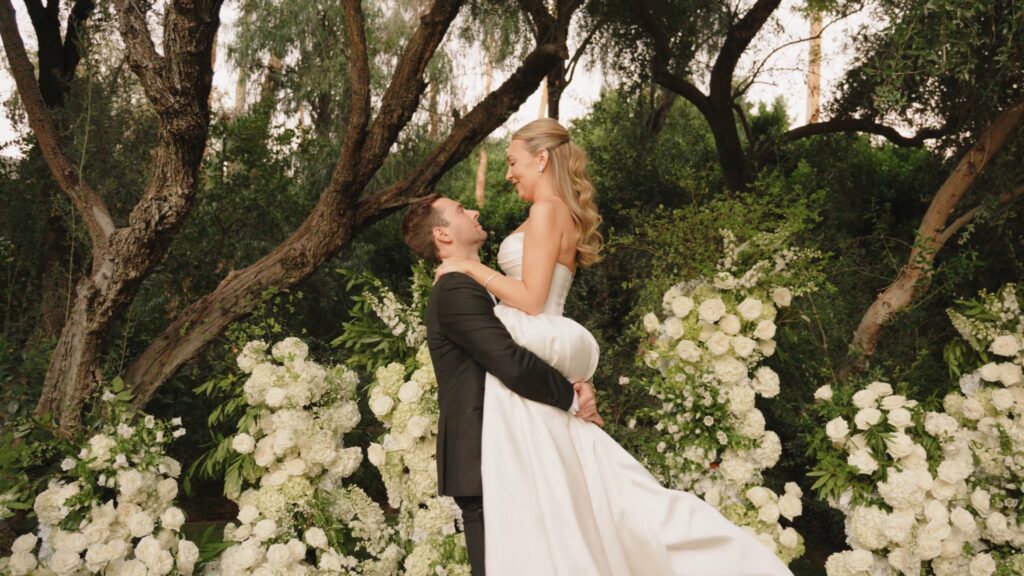 wedding, loving couple, photo from video, dreamwood