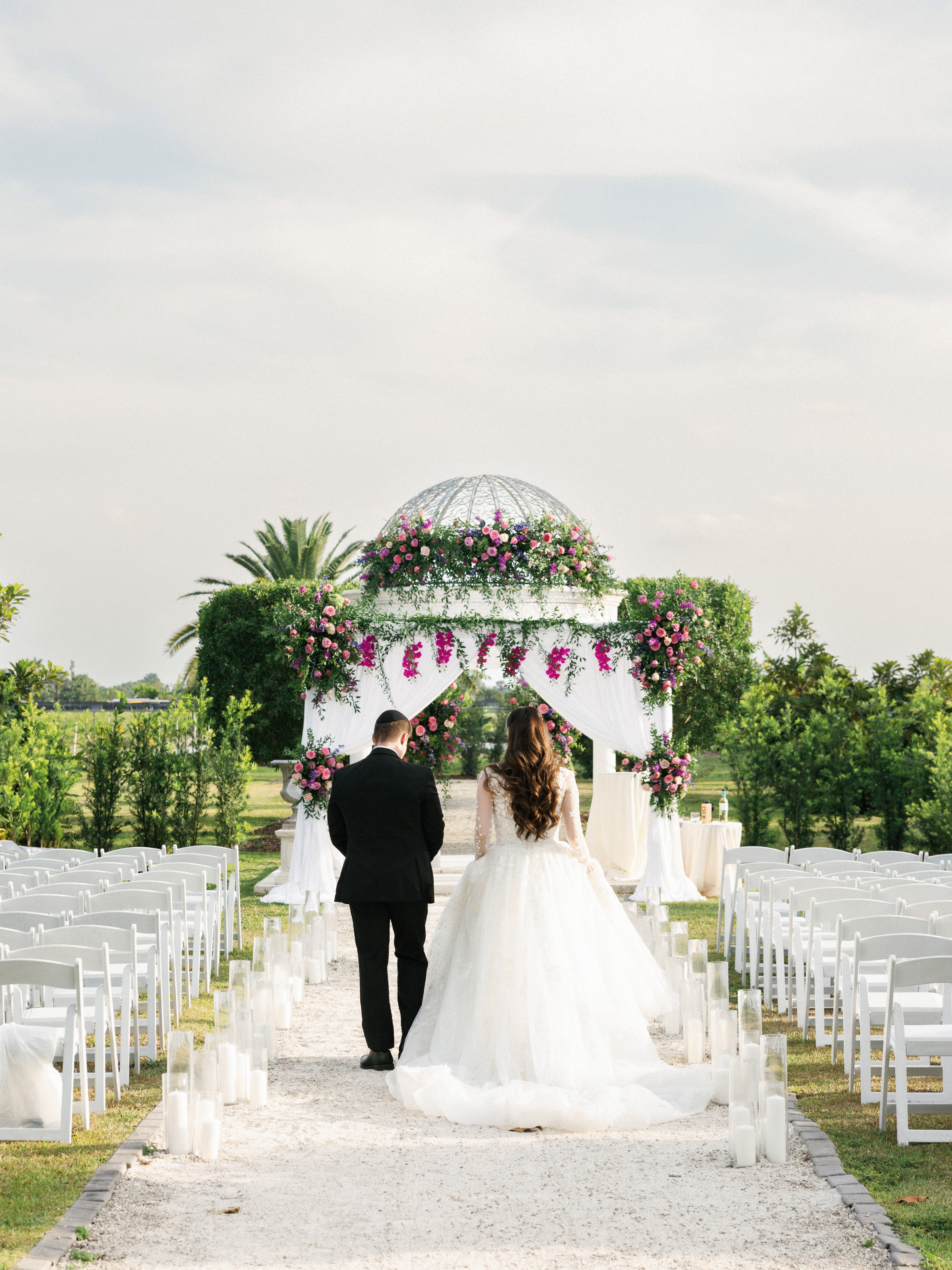 A wedding-day scene from Rachel and Luke’s celebration.