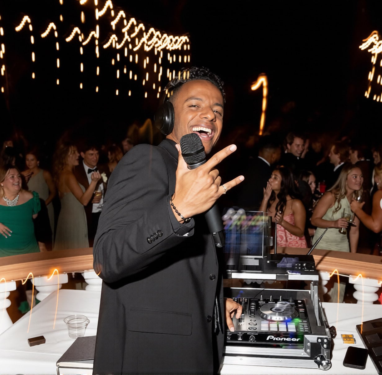 VOX DJs and Diego Hellewell: Planning Your Wedding Music and MC Timeline