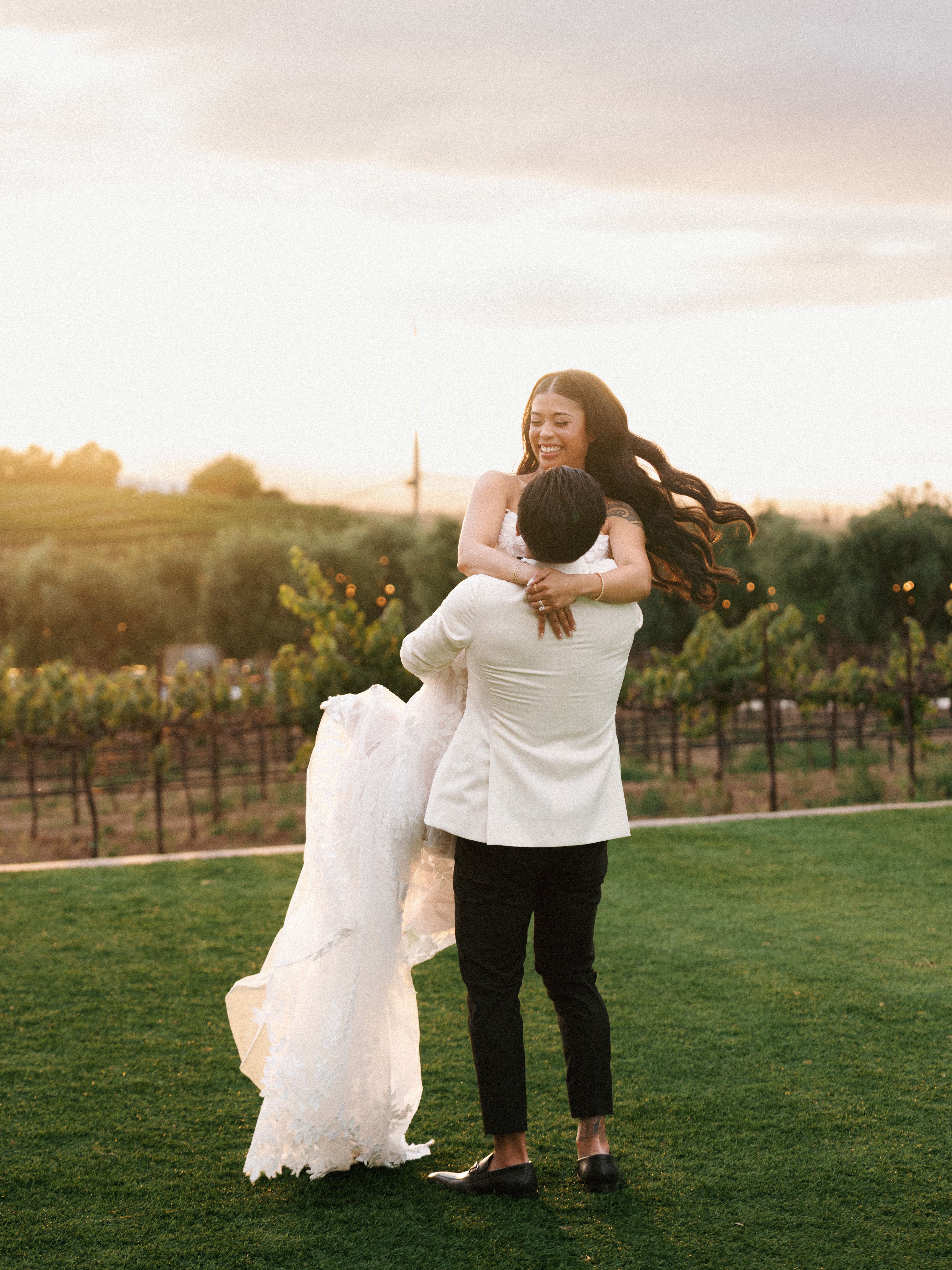 Léal Vineyards Wedding: Planning an Estate Celebration in Hollister